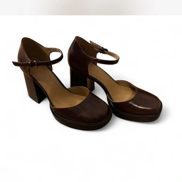 Crown Vintage Greeta Mary Jane pumps, featuring a chunky block heel and platform - Picture 5 of 6
